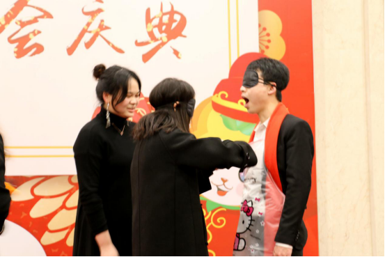 葫蘆娃集團(tuán)八周年慶典，共譜華章，精彩不落幕！1440.png