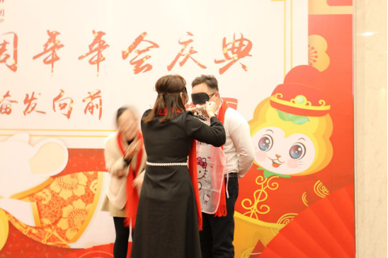 葫蘆娃集團(tuán)八周年慶典，共譜華章，精彩不落幕！1546.png